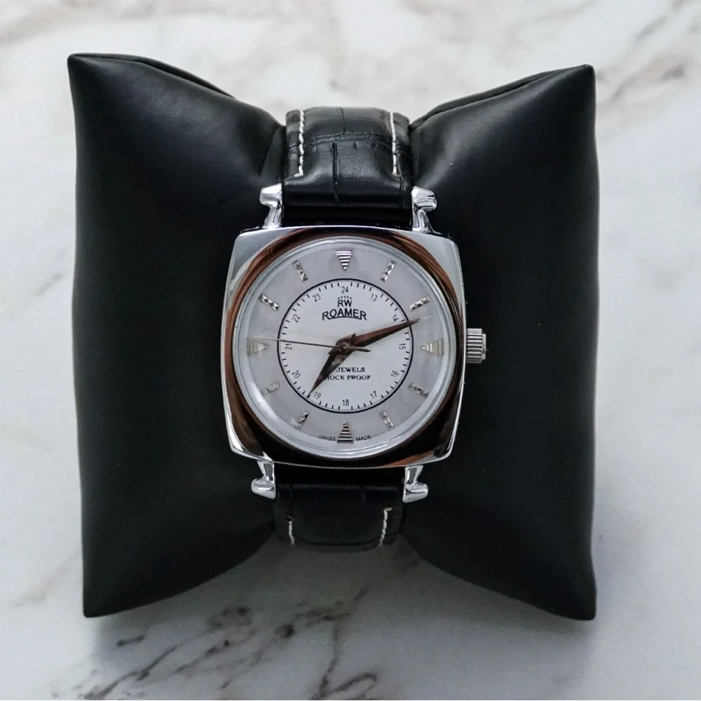 RARE Vintage Roamer Silver and Black Watch - Picture 1 of 2